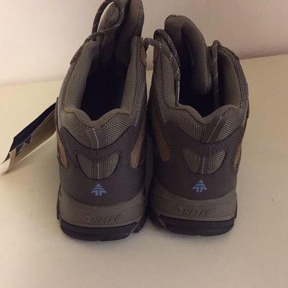 Shoes - Picture 3 of 4